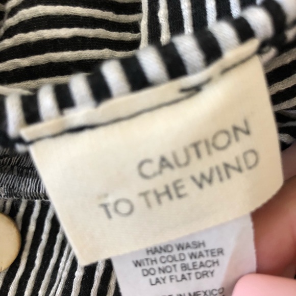 🆕SALE🎉Black & White striped maxi dress - Picture 8 of 8